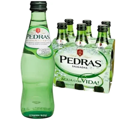 Agua pedras